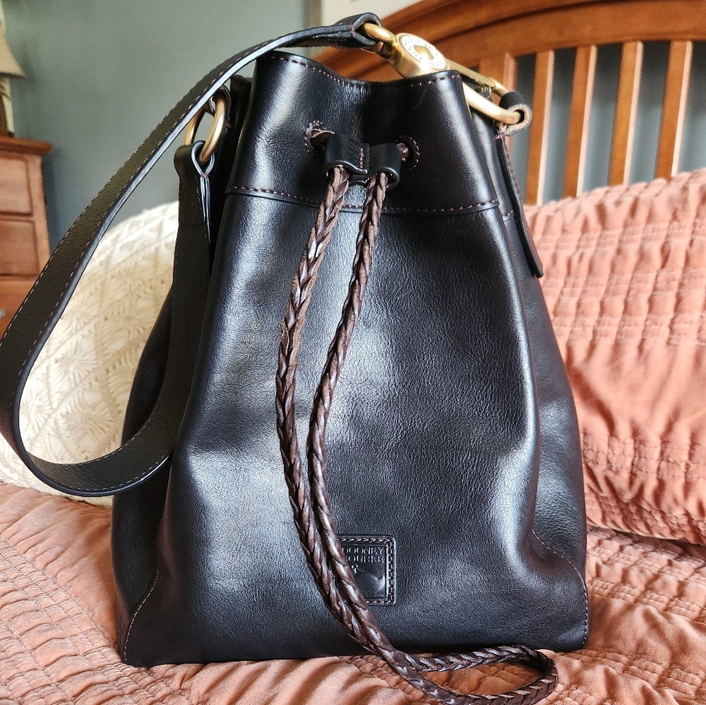 Dooney and bourke florentine large hattie